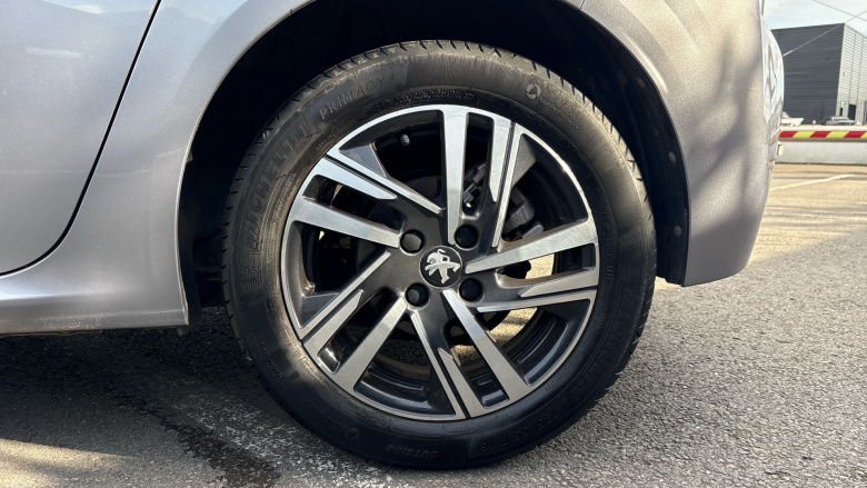 Peugeot 208 1.2 PureTech 100 Allure Premium 5dr EAT8 Petrol Hatchback